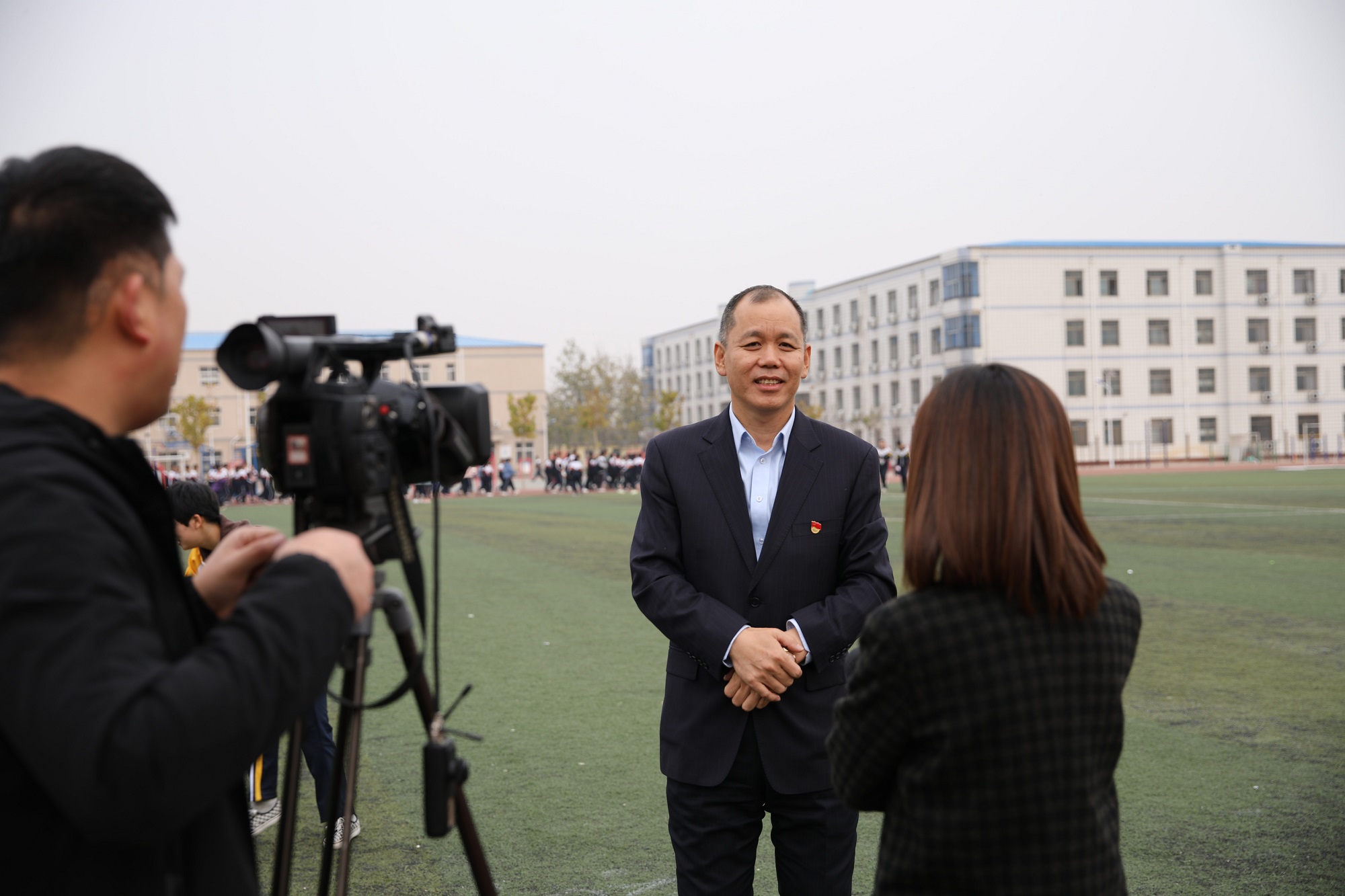 “多一张笑脸 多一份希望”携手同行,共筑未来| 华体育登录走进青县一中